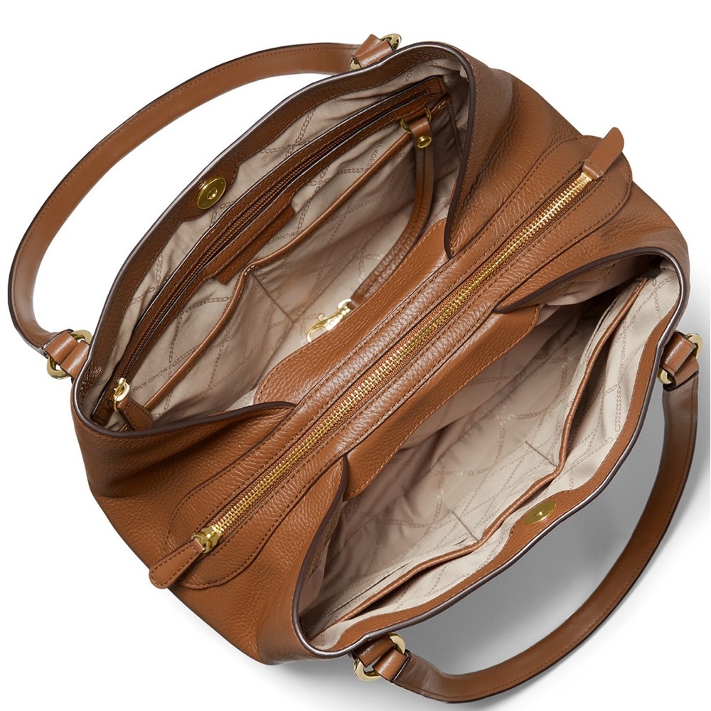 Brand new with tags Michael Kors Carrie handbag